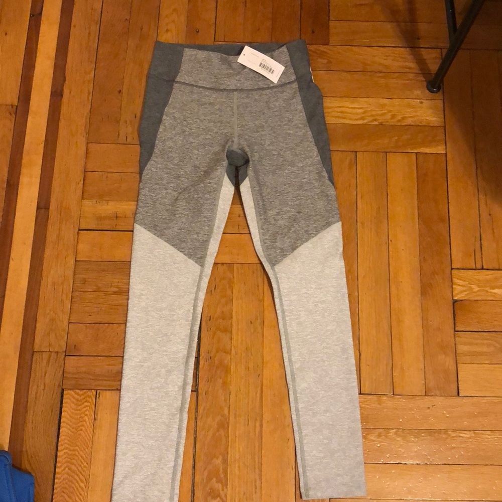 Outdoor voices 7/8 tri-tone warmup leggings S